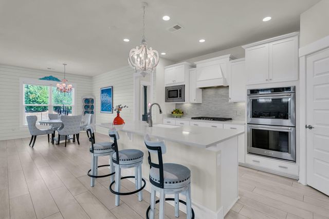 126 Hedera Court, Summerville, SC 29486