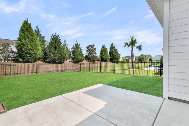 126 Hedera Court, Summerville, SC 29486