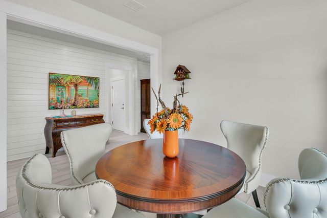 126 Hedera Court, Summerville, SC 29486