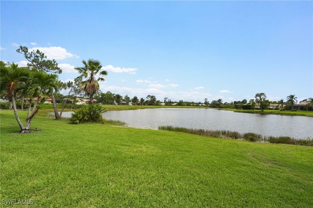 9360 White Hickory LN, Fort Myers, FL 33912