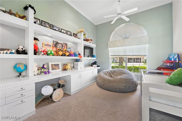 9360 White Hickory LN, Fort Myers, FL 33912