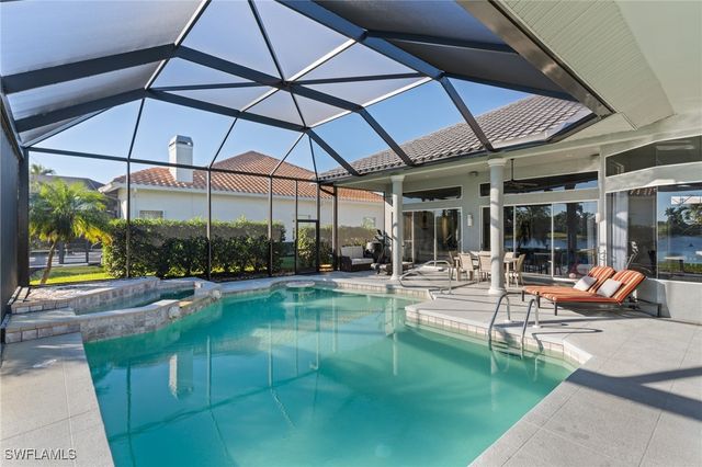 9360 White Hickory LN, Fort Myers, FL 33912