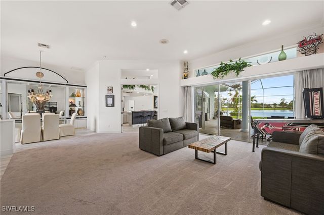 9360 White Hickory LN, Fort Myers, FL 33912