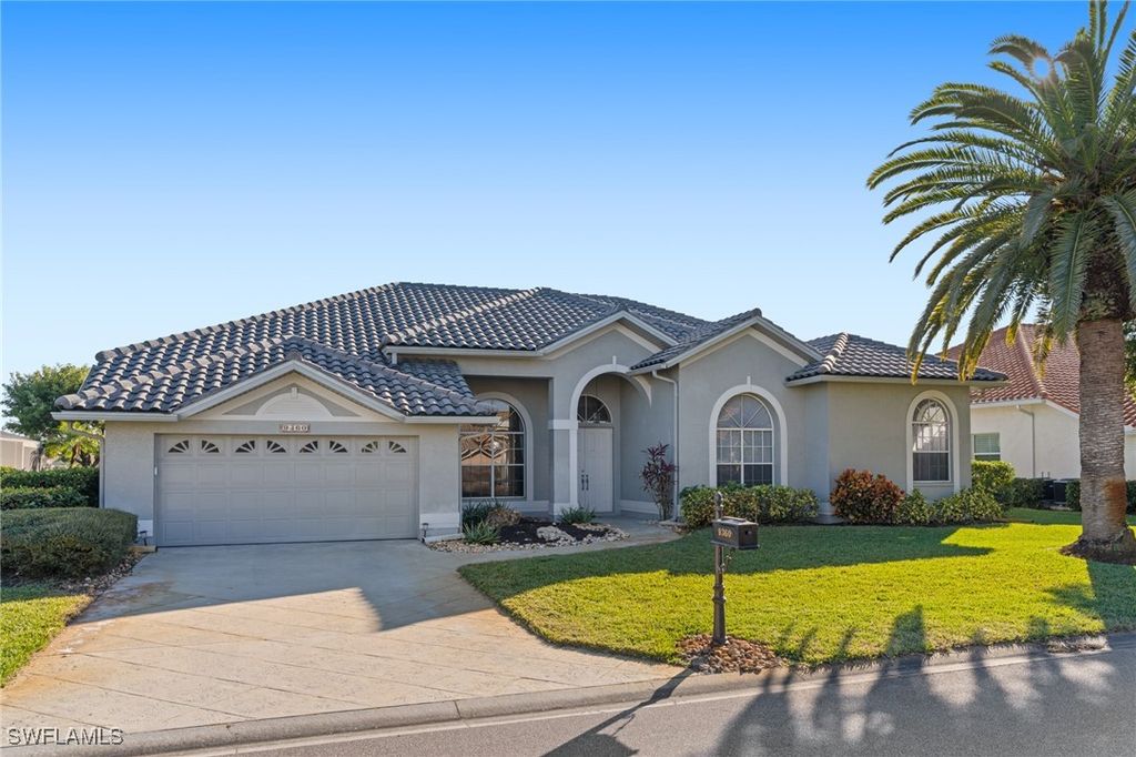 9360 White Hickory LN, Fort Myers, FL 33912