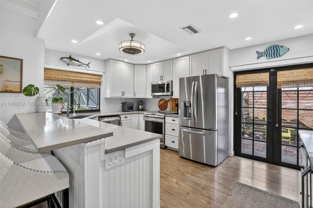 8740 SW 56th Pl, Cooper City, FL 33328