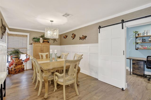 8740 SW 56th Pl, Cooper City, FL 33328