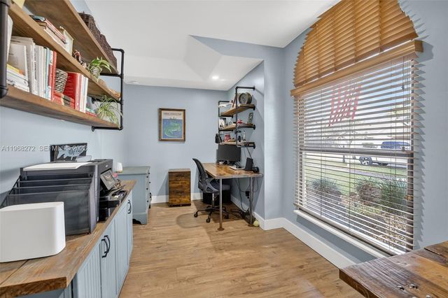 8740 SW 56th Pl, Cooper City, FL 33328