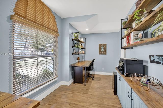 8740 SW 56th Pl, Cooper City, FL 33328