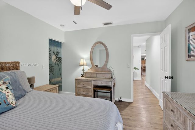 8740 SW 56th Pl, Cooper City, FL 33328