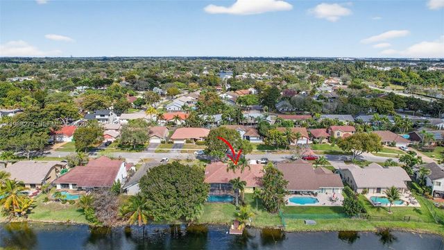 8740 SW 56th Pl, Cooper City, FL 33328
