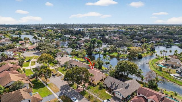 8740 SW 56th Pl, Cooper City, FL 33328