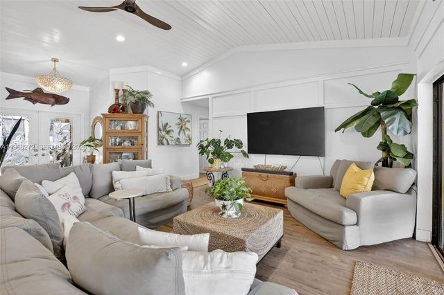 8740 SW 56th Pl, Cooper City, FL 33328