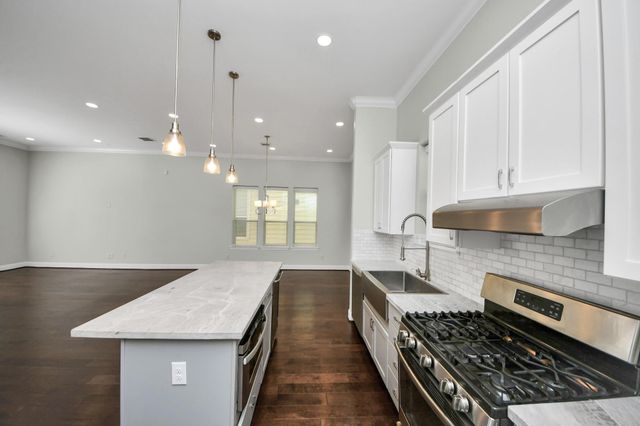 1716 Stuart Street, Houston, TX 77004