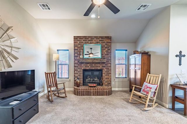 1922 Glenbrook Drive, Shawnee, OK 74804