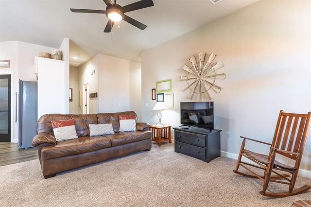 1922 Glenbrook Drive, Shawnee, OK 74804