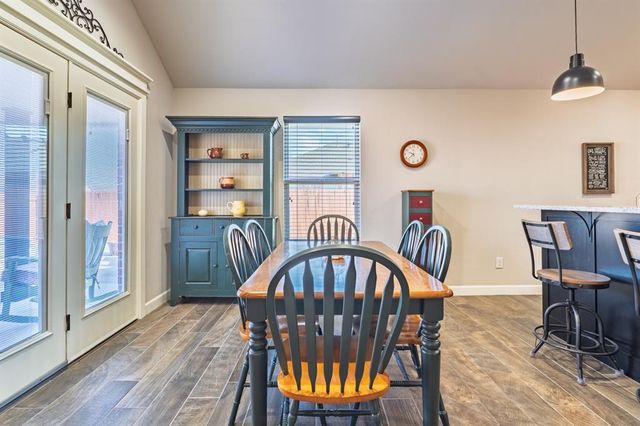 1922 Glenbrook Drive, Shawnee, OK 74804