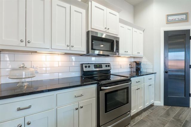 1922 Glenbrook Drive, Shawnee, OK 74804