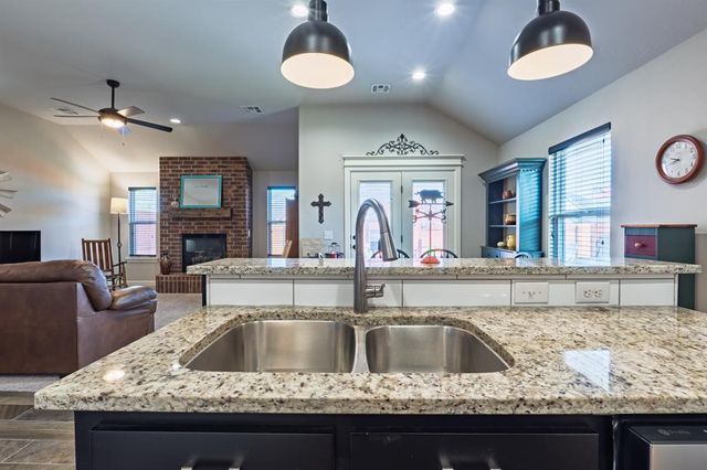 1922 Glenbrook Drive, Shawnee, OK 74804