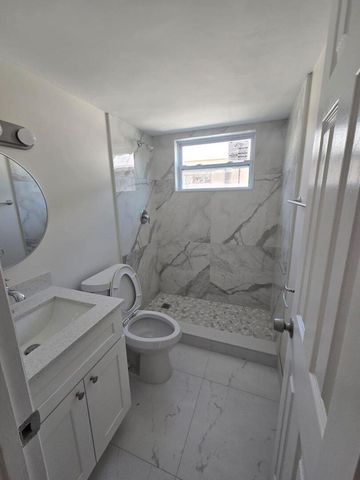 620 S Broadway 4, Lantana, FL 33462