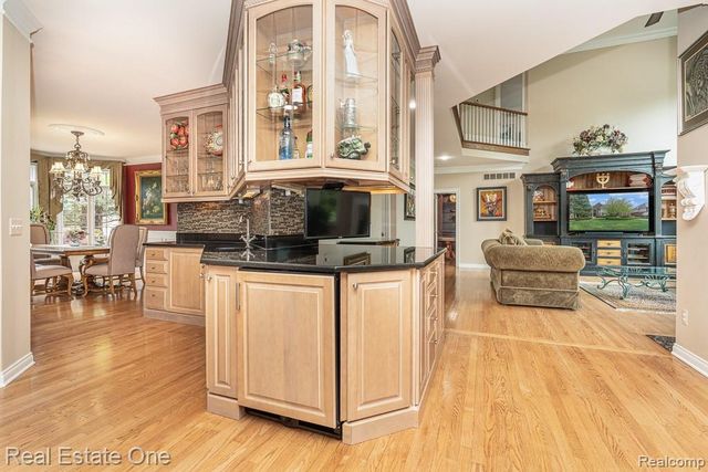 2483 Spyglass Drive, Oakland, MI 48363