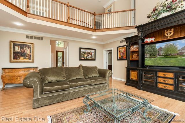 2483 Spyglass Drive, Oakland, MI 48363