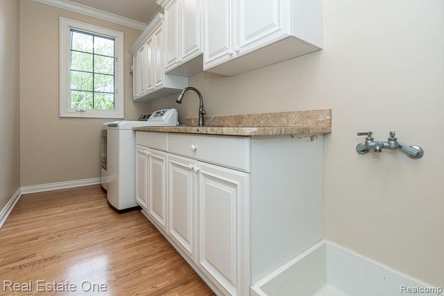 2483 Spyglass Drive, Oakland, MI 48363