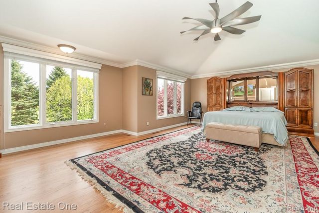 2483 Spyglass Drive, Oakland, MI 48363