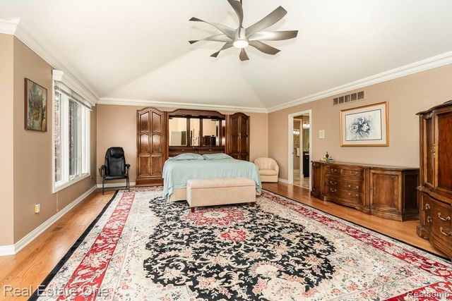 2483 Spyglass Drive, Oakland, MI 48363