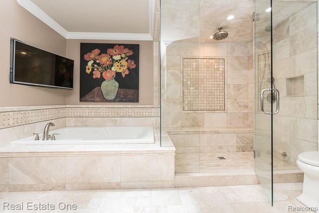 2483 Spyglass Drive, Oakland, MI 48363