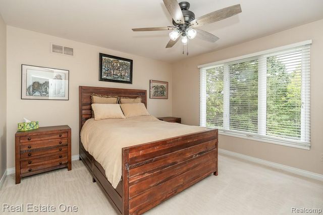 2483 Spyglass Drive, Oakland, MI 48363