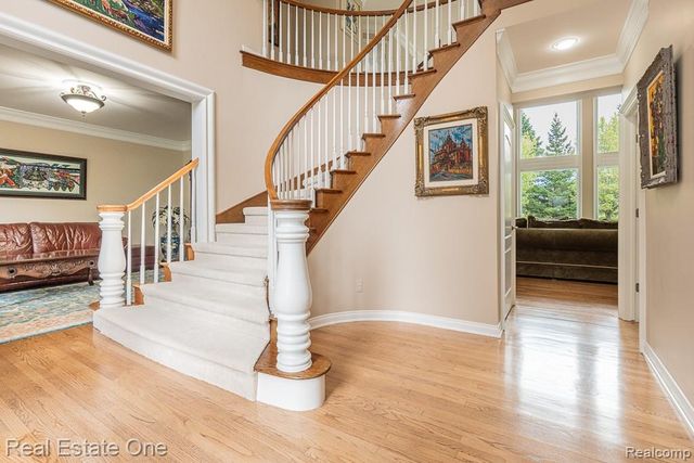 2483 Spyglass Drive, Oakland, MI 48363