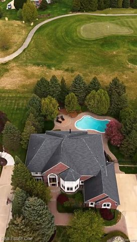 2483 Spyglass Drive, Oakland, MI 48363