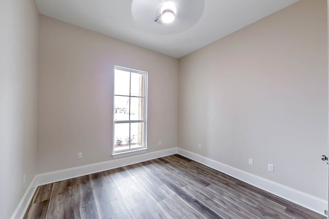 1313 Rosedown Dr, Thibodaux, LA 70301