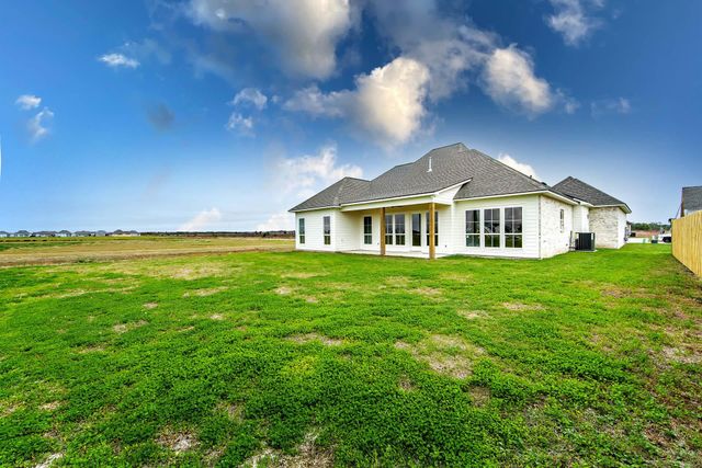 1313 Rosedown Dr, Thibodaux, LA 70301