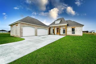 1313 Rosedown Dr, Thibodaux, LA 70301