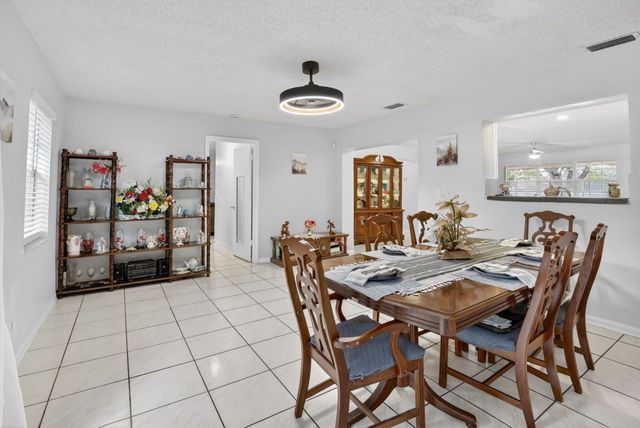 1411 NW 89th Avenue, Pembroke Pines, FL 33024