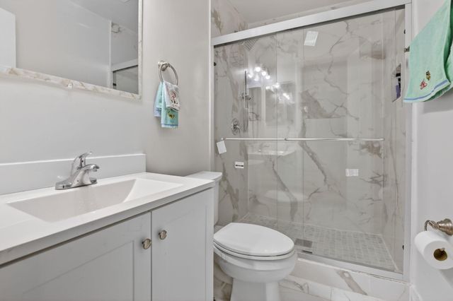 1411 NW 89th Avenue, Pembroke Pines, FL 33024