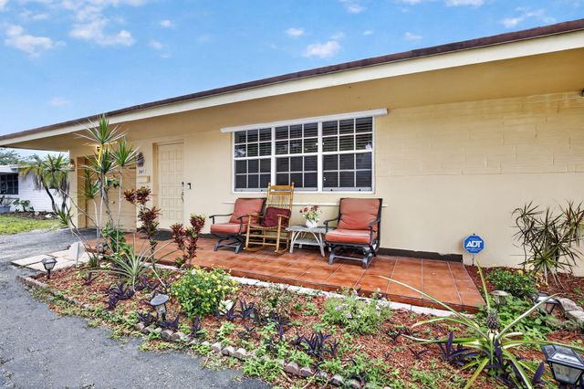 1411 NW 89th Avenue, Pembroke Pines, FL 33024
