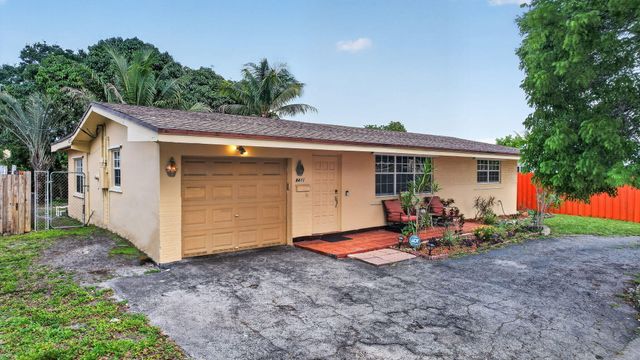 1411 NW 89th Avenue, Pembroke Pines, FL 33024