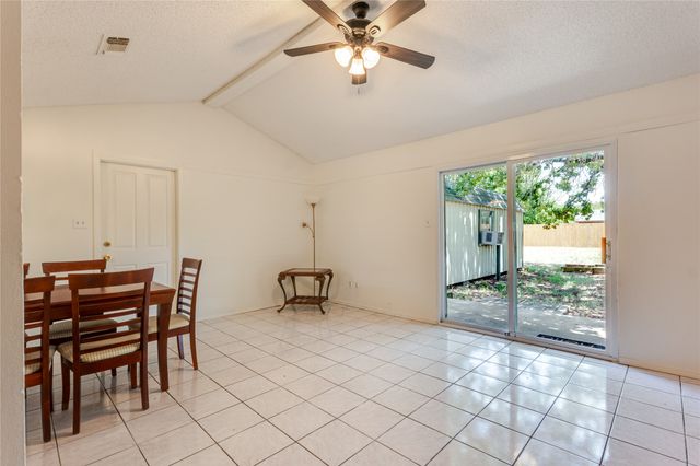 312 Birchwood Street, Azle, TX 76020