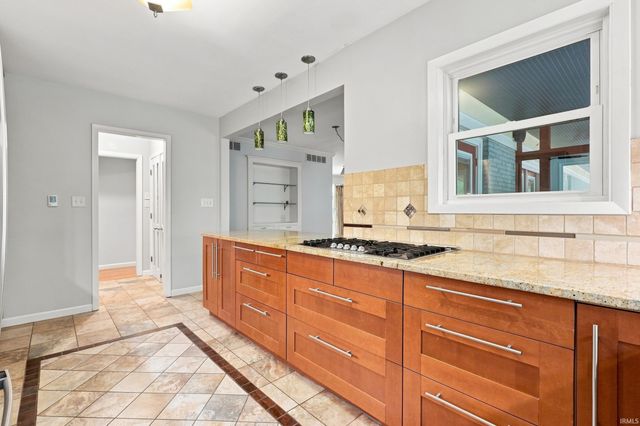 3529 Rosewood Drive, Fort Wayne, IN 46804