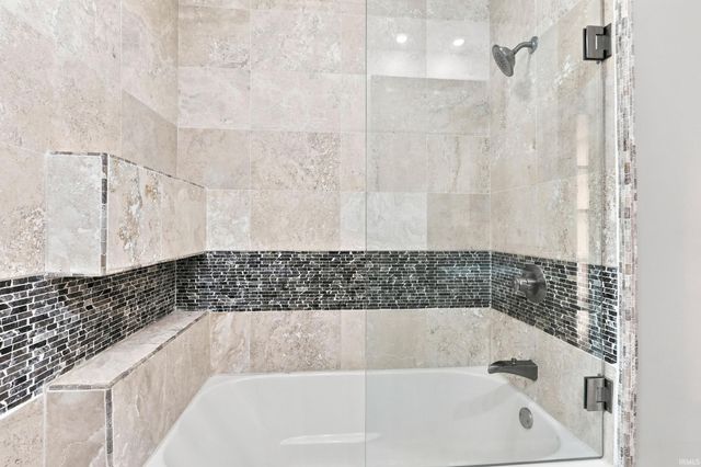 3529 Rosewood Drive, Fort Wayne, IN 46804