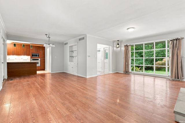 3529 Rosewood Drive, Fort Wayne, IN 46804