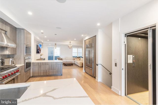 141 S HANCOCK ST, Philadelphia, PA 19106