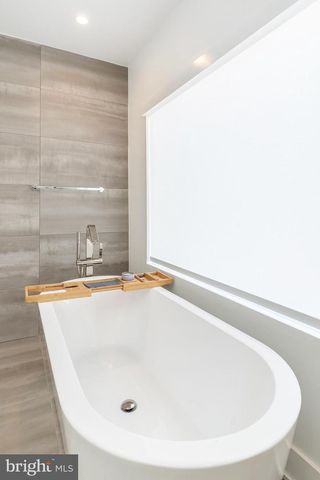 141 S HANCOCK ST, Philadelphia, PA 19106