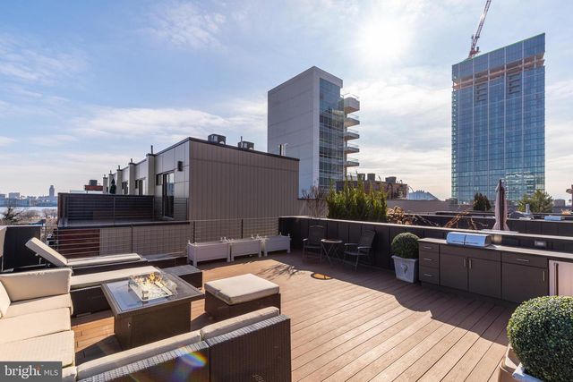 141 S HANCOCK ST, Philadelphia, PA 19106