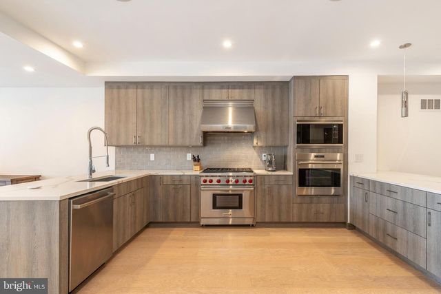 141 S HANCOCK ST, Philadelphia, PA 19106