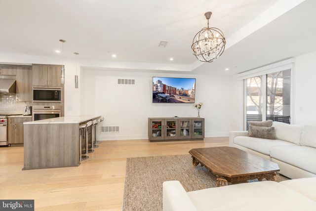 141 S HANCOCK ST, Philadelphia, PA 19106