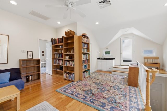 9 Woodcliffe Road, Lexington, MA 02421