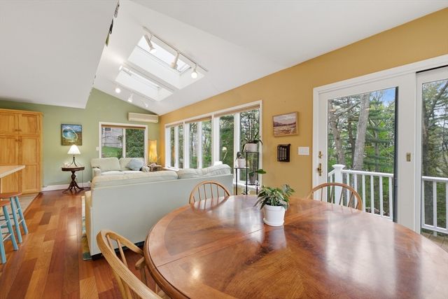 9 Woodcliffe Road, Lexington, MA 02421